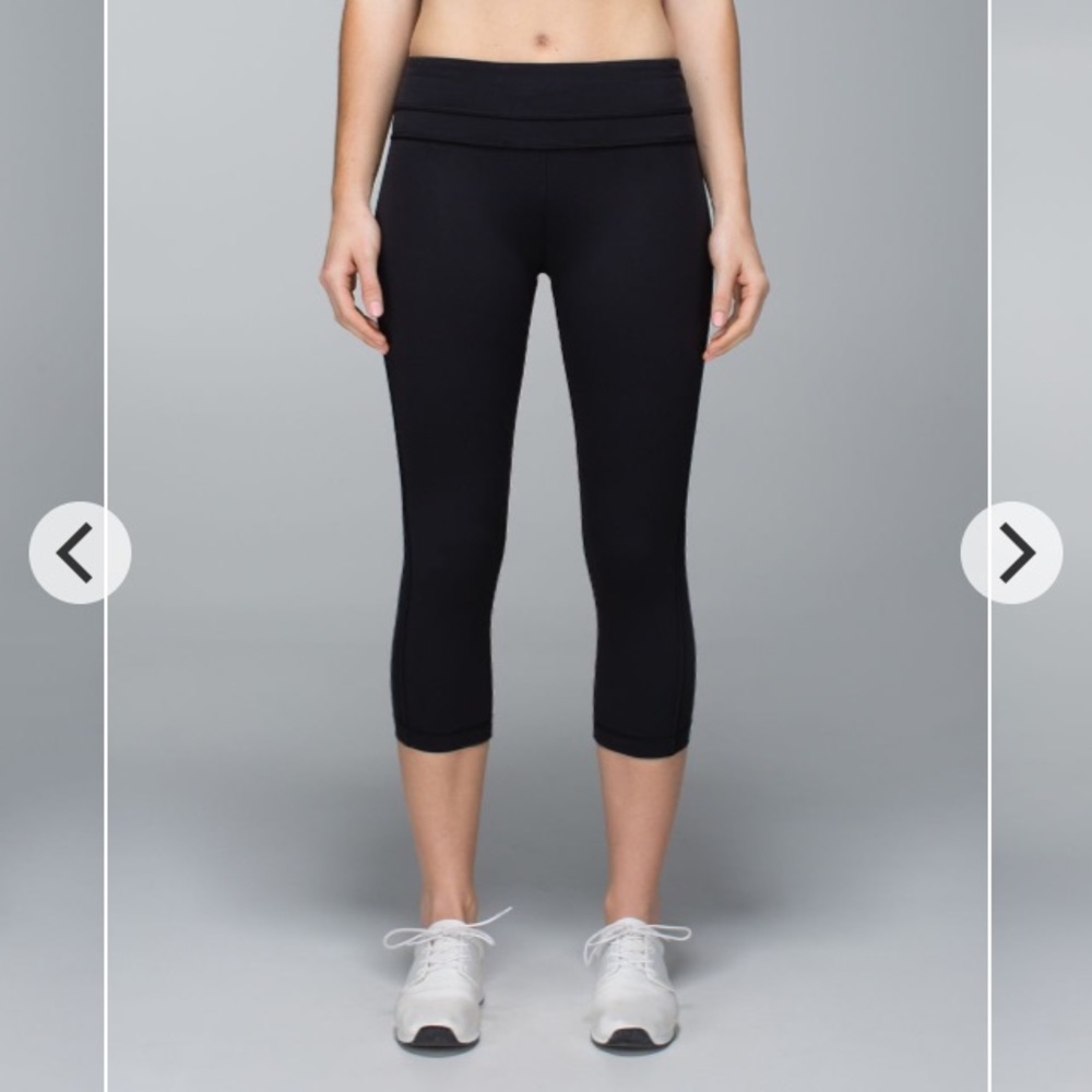 Lululemon Up the Pace Crop. EUC.